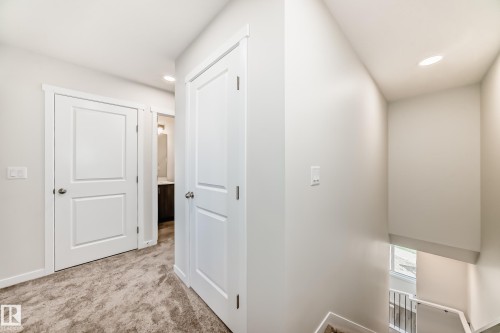 17548 63 Street, Edmonton, AB - Indoor Photo Showing Other Room