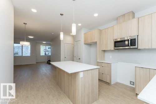 17548 63 Street, Edmonton, AB - Indoor Photo Showing Kitchen