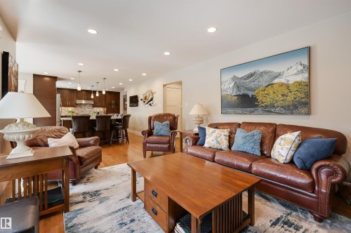 10997 131 Street, Edmonton, AB - Indoor Photo Showing Living Room