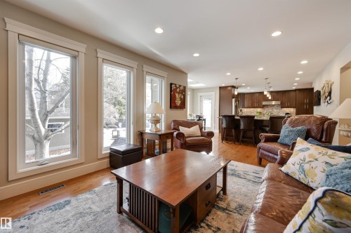 10997 131 Street, Edmonton, AB - Indoor Photo Showing Living Room