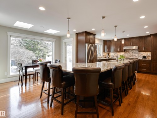 10997 131 Street, Edmonton, AB - Indoor