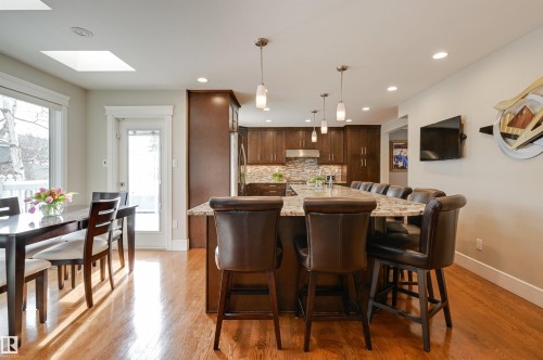 10997 131 Street, Edmonton, AB - Indoor Photo Showing Dining Room
