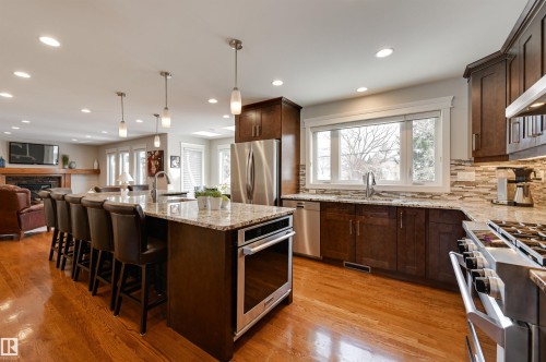 10997 131 Street, Edmonton, AB - Indoor Photo Showing Kitchen With Upgraded Kitchen