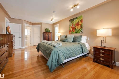 10997 131 Street, Edmonton, AB - Indoor Photo Showing Bedroom