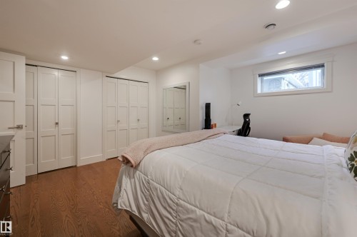 10997 131 Street, Edmonton, AB - Indoor Photo Showing Bedroom