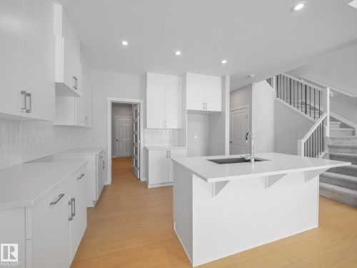 7103 177 Avenue, Edmonton, AB - Indoor Photo Showing Kitchen With Upgraded Kitchen