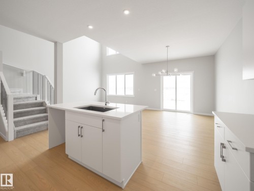 7103 177 Avenue, Edmonton, AB - Indoor Photo Showing Kitchen