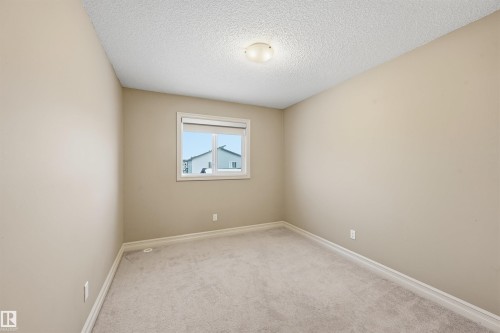 6833 Cardinal Link, Edmonton, AB - Indoor Photo Showing Other Room