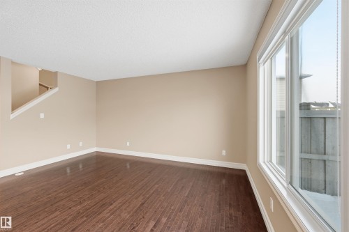 6833 Cardinal Link, Edmonton, AB - Indoor Photo Showing Other Room