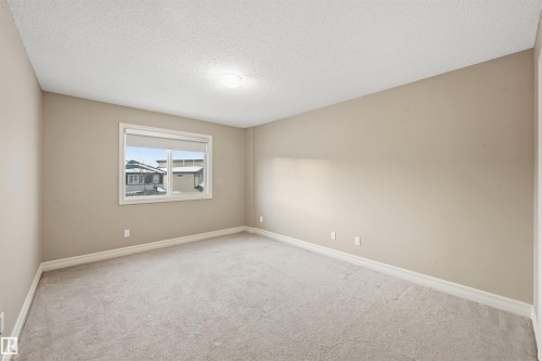6833 Cardinal Link, Edmonton, AB - Indoor Photo Showing Other Room