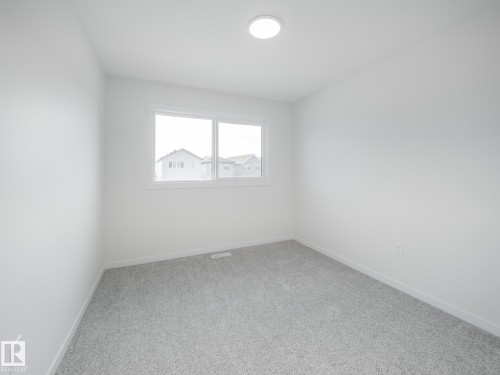 1025 Aster Boulevard, Edmonton, AB - Indoor Photo Showing Other Room