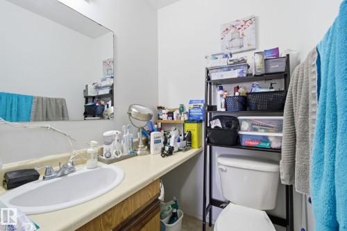 614 Saddleback Road, Edmonton, AB - Indoor Photo Showing Bathroom