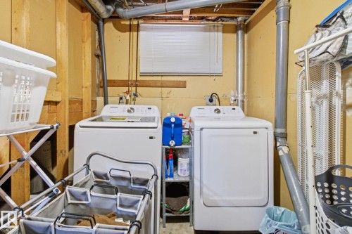 614 Saddleback Road, Edmonton, AB - Indoor Photo Showing Laundry Room