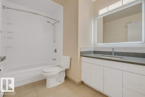 5 3855 76 Street, Edmonton, AB - Indoor Photo Showing Bathroom