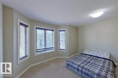 10 903 Rutherford Road Sw, Edmonton, AB - Indoor Photo Showing Bedroom