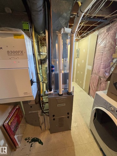 12303 131 Street Nw, Edmonton, AB - Indoor