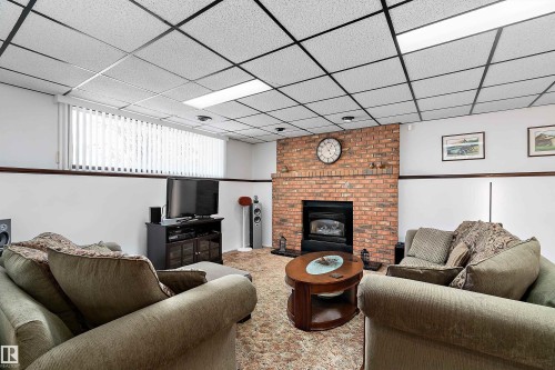 5 Groat Drive, Spruce Grove, AB - Indoor With Fireplace