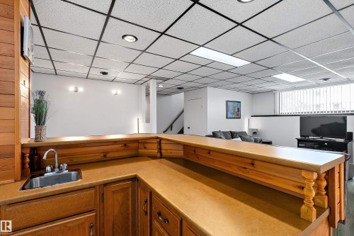 5 Groat Drive, Spruce Grove, AB - Indoor Photo Showing Other Room