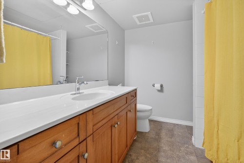 101 12110 106 Avenue, Edmonton, AB - Indoor Photo Showing Bathroom