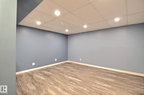 10410 28A Avenue, Edmonton, AB - Indoor Photo Showing Other Room
