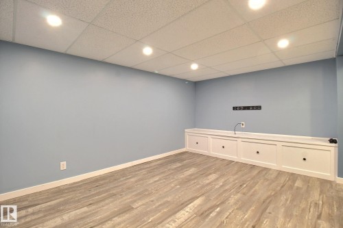 10410 28A Avenue, Edmonton, AB - Indoor Photo Showing Other Room