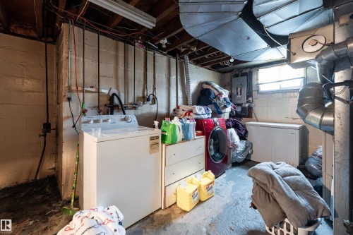 12202 49 Street, Edmonton, AB - Indoor Photo Showing Laundry Room