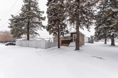 12202 49 Street, Edmonton, AB - Outdoor