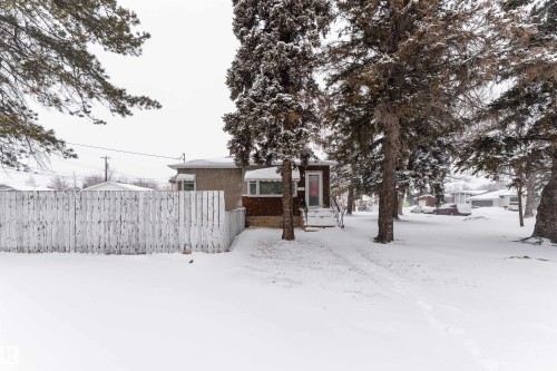 12202 49 Street, Edmonton, AB - Outdoor