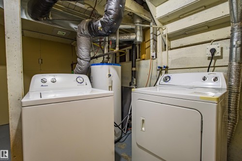 3835 47 Street, Edmonton, AB - Indoor Photo Showing Laundry Room