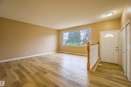 3835 47 Street, Edmonton, AB - Indoor Photo Showing Other Room