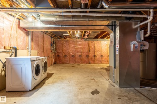 7125 21 Avenue, Edmonton, AB - Indoor Photo Showing Laundry Room