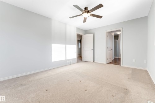 Edmonton, AB - Indoor Photo Showing Other Room