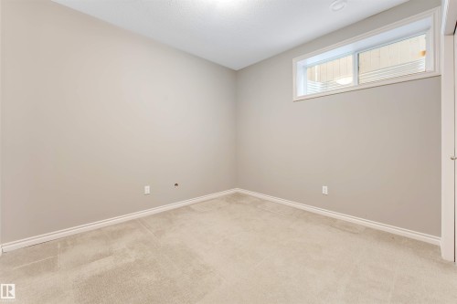 Edmonton, AB - Indoor Photo Showing Other Room