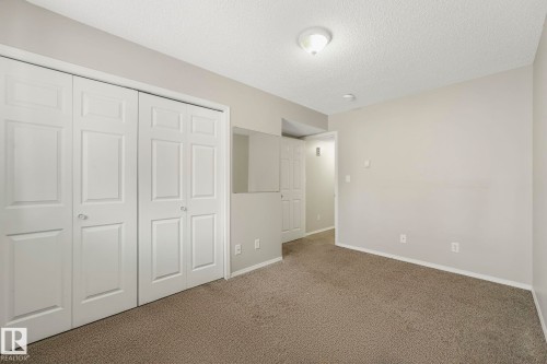 15902 100 Avenue, Edmonton, AB - Indoor Photo Showing Other Room