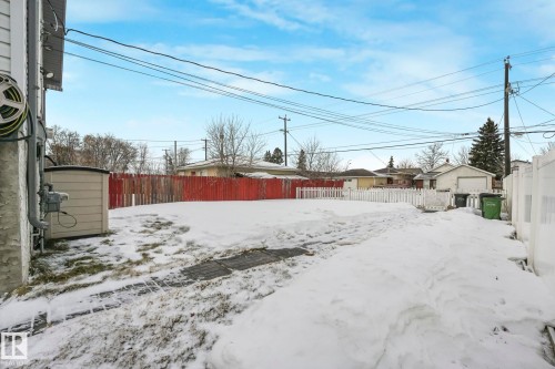 15902 100 Avenue, Edmonton, AB - Outdoor