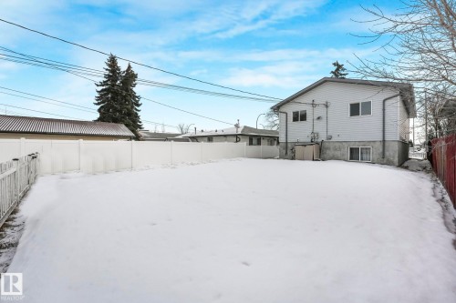 15902 100 Avenue, Edmonton, AB - Outdoor