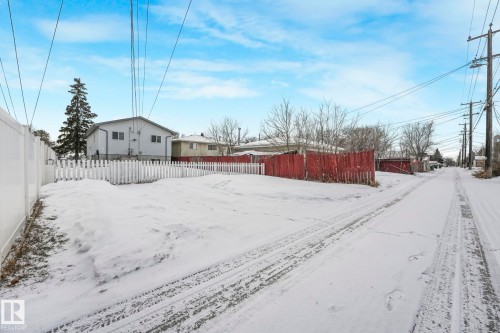 15902 100 Avenue, Edmonton, AB - Outdoor