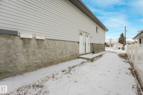 15902 100 Avenue, Edmonton, AB - Outdoor