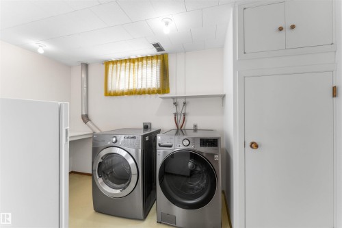 6915 87 Avenue, Edmonton, AB - Indoor Photo Showing Laundry Room