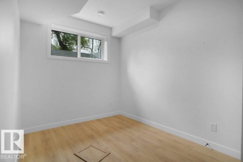 10946 62 Avenue, Edmonton, AB - Indoor Photo Showing Other Room