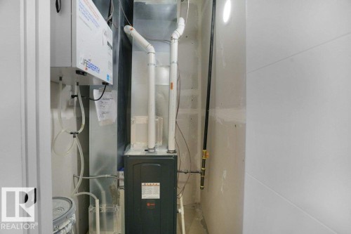 10946 62 Avenue, Edmonton, AB - Indoor Photo Showing Basement