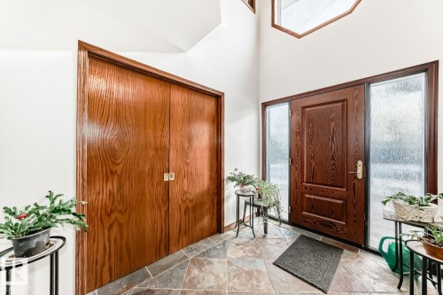 View of entrance foyer - 777 Butterworth Drive, Edmonton, AB - Indoor Photo Showing Other Room