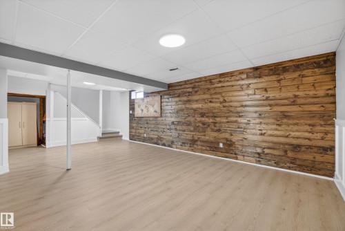 21 Laydon Drive, St. Albert, AB - Indoor Photo Showing Other Room