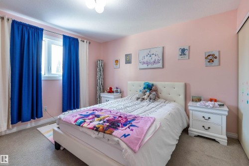 232 Gariepy Crescent, Edmonton, AB - Indoor Photo Showing Bedroom