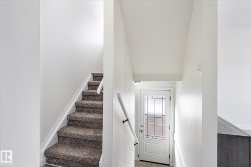 5 8030 141 Avenue, Edmonton, AB - Indoor Photo Showing Other Room