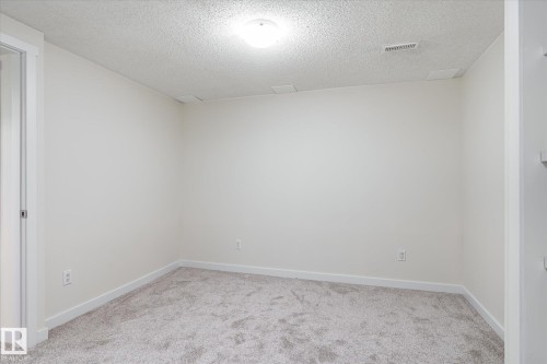 5 8030 141 Avenue, Edmonton, AB - Indoor Photo Showing Other Room