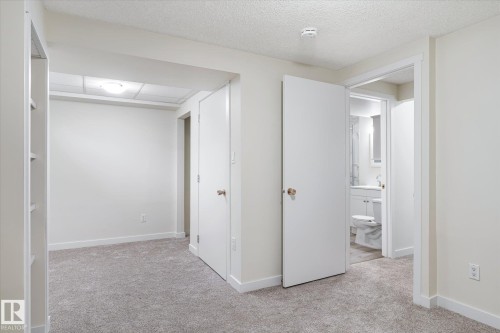 5 8030 141 Avenue, Edmonton, AB - Indoor Photo Showing Other Room
