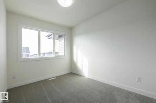 1531 211 Street, Edmonton, AB - Indoor Photo Showing Other Room