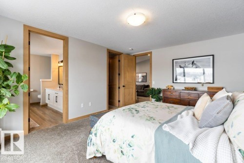 19 Riviere Terrace, St. Albert, AB - Indoor Photo Showing Bedroom