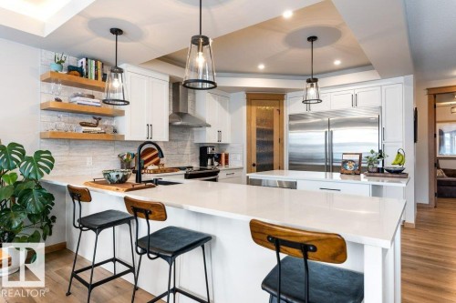 19 Riviere Terrace, St. Albert, AB - Indoor Photo Showing Kitchen With Upgraded Kitchen